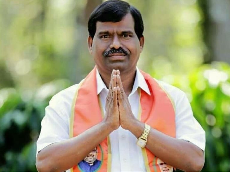 ಮಾಸ್ಕ್ ಹಾಕಿಲ್ಲ ಎಂಬ ಆರೋಪ: ಬಲವಂತವಾಗಿ ದಂಡ ವಸೂಲಿ ಮಾಡಿದ್ದಾರೆ ಎಂದು ದೂರು ನೀಡಿದ ಬಿಜೆಪಿ ಶಾಸಕ