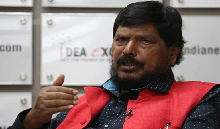 'ಗೋ ಕೊರೊನಾ ಗೋ' ಖ್ಯಾತಿಯ ಕೇಂದ್ರ ಸಚಿವರ ಹೊಸ ಘೋಷಣೆ; 'ನೋ ಕೊರೊನಾ ನೋ'