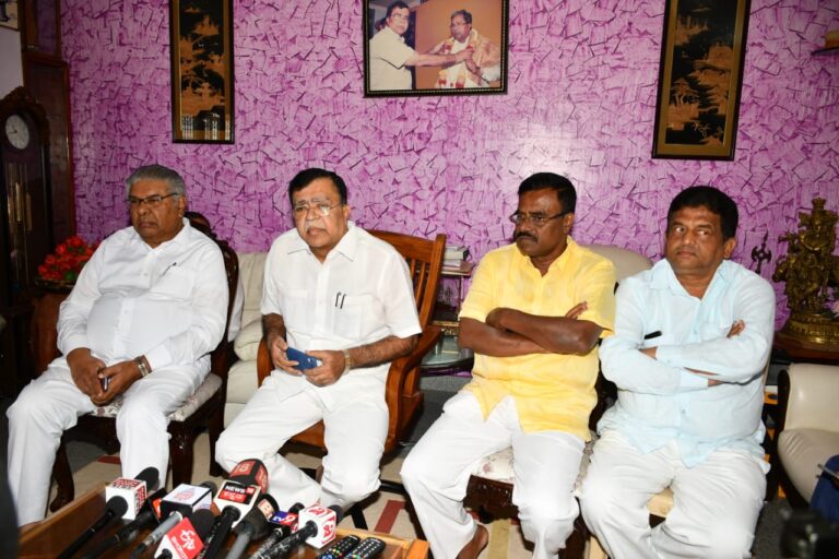 ಚಾಮುಂಡೇಶ್ವರಿ ಕ್ಷೇತ್ರದಲ್ಲಿ ಸಿದ್ದರಾಮಯ್ಯರನ್ನು ಸೋಲಿಸಲು JDS-BJP ನಡುವೆ ಒಳಒಪ್ಪಂದ ಆಗಿತ್ತು- ಜೆಡಿಎಸ್ ಶಾಸಕ