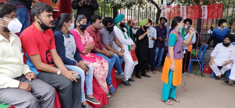 ರೈತ ಹೋರಾಟ ಬೆಂಬಲಿಸಿ ಬೆಂಗಳೂರಿನಲ್ಲಿ ವಿದ್ಯಾರ್ಥಿಗಳ ‘ದೇಶಪ್ರೇಮಿ ಯುವಾಂದೋಲನ’