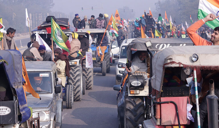 ಟ್ರ್ಯಾಕ್ಟರ್ ರ್‍ಯಾಲಿಯಲ್ಲಿ ಮಿಂದೆದ್ದ ರೈತ ಗಣರಾಜ್ಯೋತ್ಸವ: ವಿಶೇಷ ವರದಿ