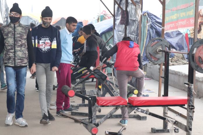 ರೈತ ಹೋರಾಟ: ತೀವ್ರ ಚಳಿಗೆ ಮನಸ್ಸಿನ ಜೊತೆಗೆ ದೇಹವೂ ಸದೃಢವಾಗಿರಬೇಕು!