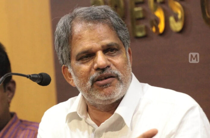 ತೈಲ ಬೆಲೆ 100 ರ ಗಡಿ ದಾಟಿದೆ; ಆದರೆ ಬಿಜೆಪಿ ಲವ್ ಜಿಹಾದ್ ಹಿಂದೆ ಬಿದ್ದಿದೆ: ವಿಜಯರಾಘವನ್