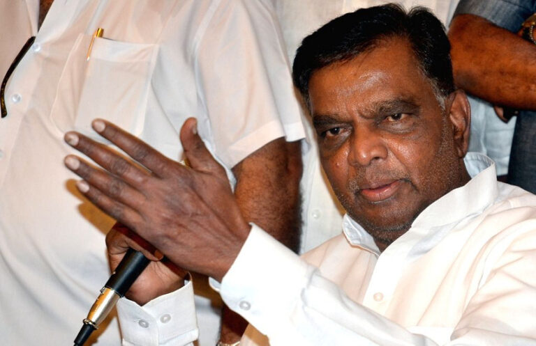 ದುಡಿಯೋದು ಯಾರೋ? ಸ್ವಾರ್ಥಕ್ಕೆ ಮಾಡಿಕೊಳ್ಳೋದು ಇನ್ಯಾರೋ?- BSY ವಿರುದ್ಧ ಶ್ರೀನಿವಾಸ್ ಪ್ರಸಾದ್ ಆಕ್ರೋಶ