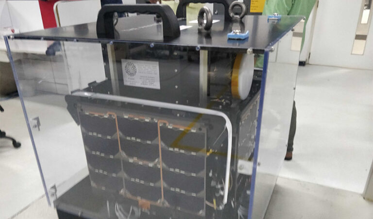 ನಭಕ್ಕೆ ಜಿಗಿದ ಮೋದಿ ಫೋಟೊ, ಭಗವದ್ಗೀತೆ ಕಾಪಿ: ಇಲ್ಲೇ ಉಳಿದ ‘ಆನಂದ್’ ಉಪಗ್ರಹ!