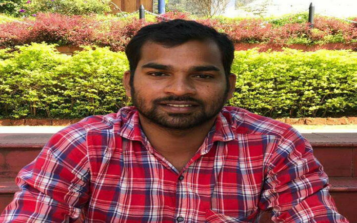 ಪಕ್ಷದ ಕಾರ್ಯಕರ್ತನೂ ಅಲ್ಲದ ವ್ಯಕ್ತಿಗೆ ಟಿಕೆಟ್ ನೀಡಿ ಮುಜುಗರಕ್ಕೆ ಒಳಗಾದ ಬಿಜೆಪಿ!