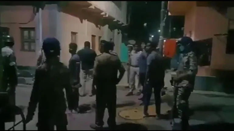 ಪ.ಬಂಗಾಳದ 15 ಕಡೆ ಕಚ್ಚಾ ಬಾಂಬ್ ಸ್ಫೋಟ, ಮಗು ಸೇರಿ ಮೂವರ ಸ್ಥಿತಿ ಗಂಭೀರ