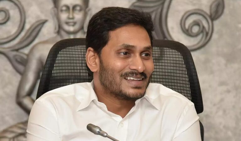 ಆಂಧ್ರ ಪ್ರದೇಶ: ಕೊರೊನಾದಿಂದ ಮೃತಪಟ್ಟ ಸರ್ಕಾರಿ ನೌಕರರ ಕುಟುಂಬಸ್ಥರಿಗೆ ಉದ್ಯೋಗ