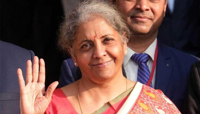 ಎಲ್ಲಾ ಬ್ಯಾಂಕುಗಳು ಖಾಸಗೀಕರಣಗೊಳ್ಳುವುದಿಲ್ಲ - ವಿತ್ತ ಸಚಿವೆ ನಿರ್ಮಲಾ ಸೀತಾರಾಮನ್