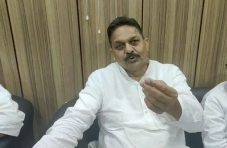 ತನ್ನ ವಿರುದ್ಧದ ಪ್ರಕರಣಗಳನ್ನು ತಾನೇ ಹಿಂಪಡೆದ ಯುಪಿ ಸಿಎಂ ಯೋಗಿ ಆದಿತ್ಯನಾಥ್: BSP ಸಂಸದನ ಆರೋಪ