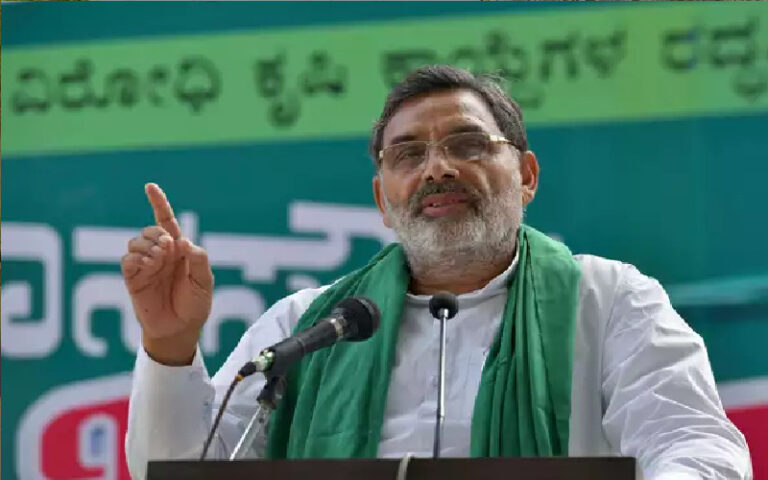 ರೈತ ಮುಖಂಡ ಯುದುವೀರ್ ಸಿಂಗ್‌ರನ್ನು ಬಂಧಿಸಿದ ಗುಜರಾತ್ ಪೊಲೀಸರು