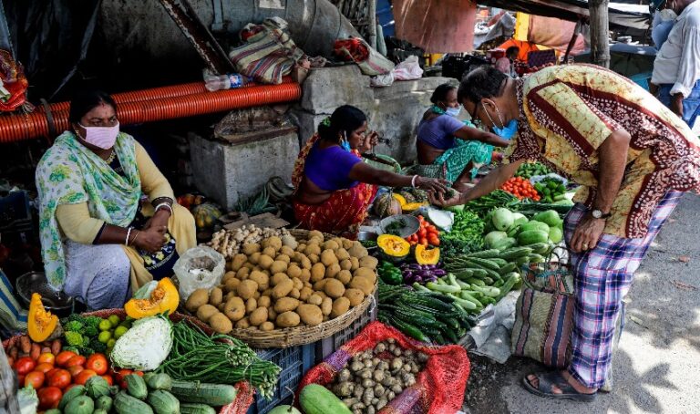 ‘ಬಡವರ ಕಷ್ಟಗಳನ್ನು ಲೆಕ್ಕಿಸದೆ ಲಾಕ್‌‌ಡೌನ್‌’: ಬೀದಿ ವ್ಯಾಪಾರಿಗಳ ಸಂಘದಿಂದ ಸರ್ಕಾರಕ್ಕೆ ಪತ್ರ | ನಾನುಗೌರಿ