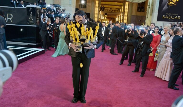 ವಿಜಯ್‌ ಸೇದುಪತಿ ನಟಿಸಿರುವ ಚೊಚ್ಚಲ ಬಾಲಿವು‌ಡ್ ಚಿತ್ರ ‘ಮುಂಬೈಕರ್‌’ ಪೋಸ್ಟರ್‌ ಬಿಡುಗಡೆ | NaanuGauri