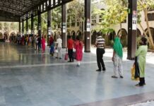 ಎಚ್ಚರ: ದೈಹಿಕ ಅಂತರ ಕಾಪಾಡದ ಸೋಂಕಿತ ವ್ಯಕ್ತಿ 406 ಜನರಿಗೆ ಕೊರೊನಾ ಹರಡಬಲ್ಲ! ಎಚ್ಚರ: ದೈಹಿಕ ಅಂತರ ಕಾಪಾಡದ ಸೋಂಕಿತ ವ್ಯಕ್ತಿ 406 ಜನರಿಗೆ ಕೊರೊನಾ ಹರಡಬಲ್ಲ | Naanu gauri