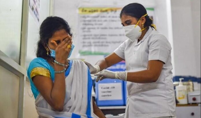 ಕೊರೊನಾ ಉಲ್ಬಣ: ನಿರ್ಬಂಧಗಳನ್ನು ಹೆಚ್ಚಿಸಿದ ಕೇರಳ ಸರ್ಕಾರ | Naanu gauri