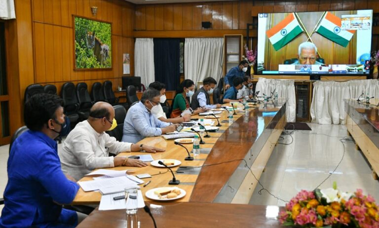 ಆಡಳಿತದಲ್ಲಿ ರಾಜ್ಯಪಾಲರ ಹಸ್ತಕ್ಷೇಪ: ಬಿಎಸ್‌ವೈ ವಿರುದ್ಧ ಬಿಜೆಪಿ ಹೈಕಮಾಂಡ್ ತಂತ್ರವೇ?