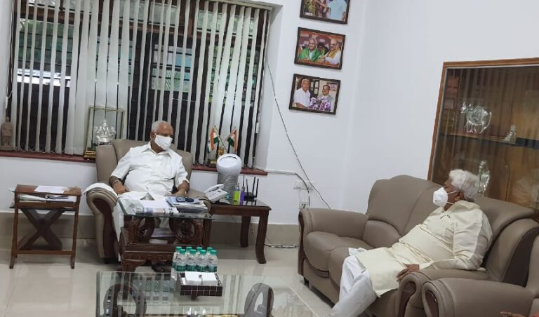 `ಅರಮನೆಯಲ್ಲಿ ಕುಳಿತರೆ ಆಮ್ಲಜನಕ ಸಿಗದು' - ಸಿಎಂಗೆ ಶಾಸಕ ಎಚ್. ಕೆ. ಪಾಟೀಲ್ ಮುಖಾಮುಖಿ ಕ್ಲಾಸ್! | NaanuGauri