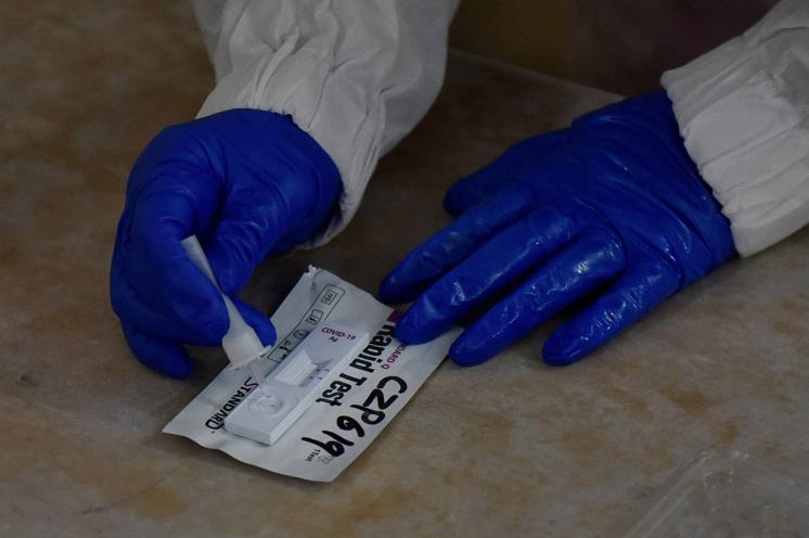 ಮನೆಯಲ್ಲೇ ಕೊರೊನಾ ಟೆಸ್ಟ್ ಮಾಡಿಕೊಳ್ಳಲು ಅನುಮತಿ- ಯಾರು ಬಳಸಬಹುದು ಎಂಬ ಮಾಹಿತಿ ಇಲ್ಲಿದೆ