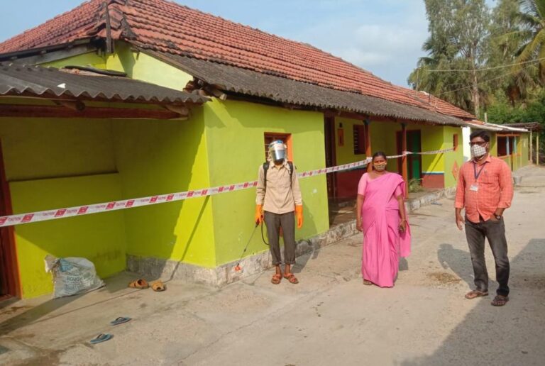 ಹಳ್ಳಿಗಳಲ್ಲಿ ದಾಖಲಾಗದ ಕೋವಿಡ್ ಸಾವುಗಳು: ಸಾಲುತ್ತಿಲ್ಲ ಕರ್ನಾಟಕದ ಆರೋಗ್ಯ ವ್ಯವಸ್ಥೆ..