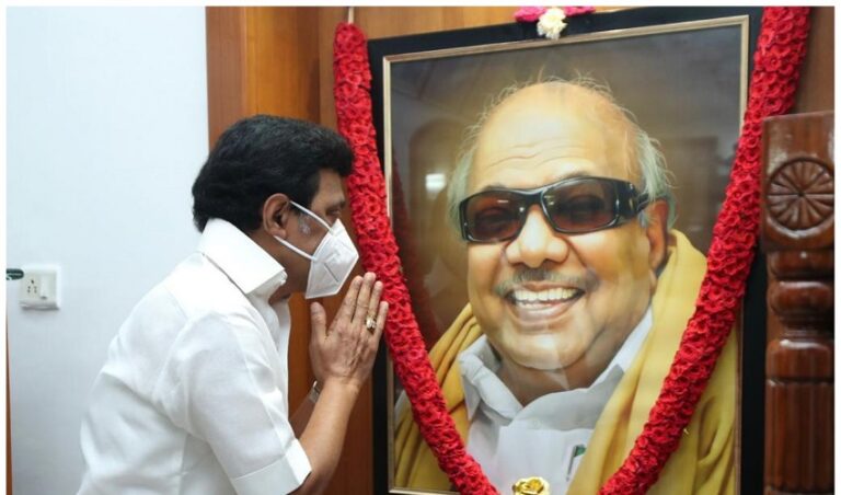 ಮುಖ್ಯಮಂತ್ರಿಯಾದ ದಿನದಂದೆ ಪ್ರಮುಖ ಐದು ಯೋಜನೆಗಳಿಗೆ ಸಹಿ ಹಾಕಿದ ಎಂಕೆ ಸ್ಟಾಲಿನ್!