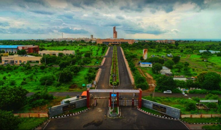 ಕಲಬುರಗಿ ಕೇಂದ್ರೀಯ ವಿವಿ: ಭ್ರಷ್ಟಾಚಾರ, ಅಕ್ರಮ ನೇಮಕಾತಿ ಆರೋಪ ಅಲ್ಲಗೆಳೆದ ರಿಜಿಸ್ಟ್ರಾರ್‌‌‌‌ | NaanuGauri