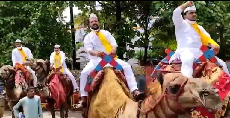 ರಮೇಶ್‌ ಜಾರಕಿಹೊಳಿಗೆ ಸಚಿವ ಸ್ಥಾನ ನೀಡಿ ಎಂದು ‘ಒಂಟೆ ಸವಾರಿ’ ಮಾಡಿ ಪ್ರತಿಭಟನೆ | Naanu gauri