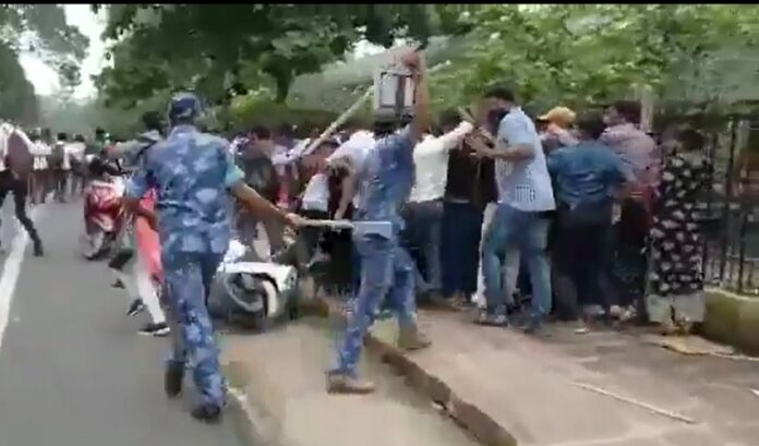 ಉದ್ಯೋಗ ಕೇಳಿದ ಯುವಜನರ ಮೇಲೆ ಲಾಠಿ ಪ್ರಯೋಗಿಸಿದ ಬಿಹಾರ ಸರ್ಕಾರ | Naanu gauri