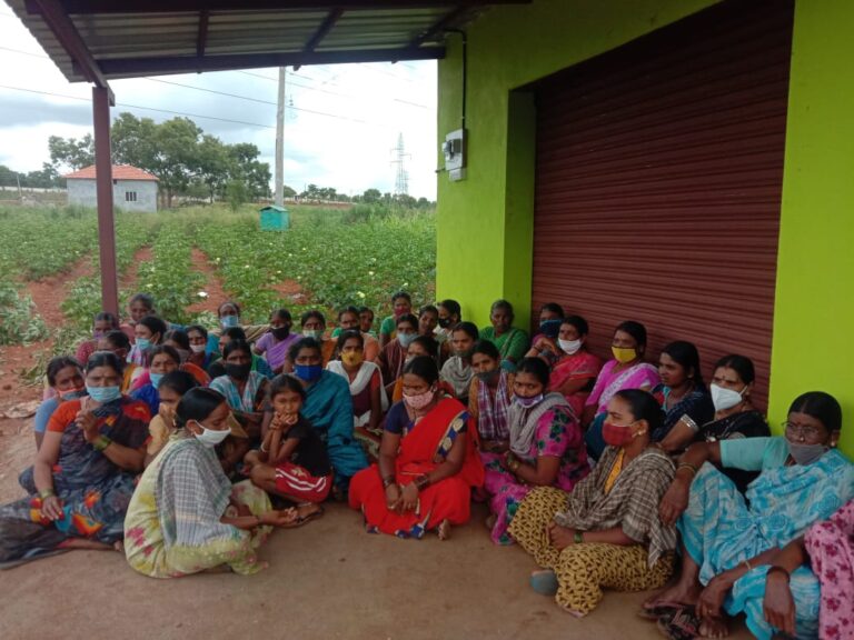 ಅಬಕಾರಿ ಇಲಾಖೆಯಿಂದ ಜನಾರೋಗ್ಯ ಕಡೆಗಣನೆ: ಮದ್ಯದಂಗಡಿ ತೆರವಿಗೆ ನೂರಾರು ಮಹಿಳೆಯರ ನಿರಂತರ ಧರಣಿ