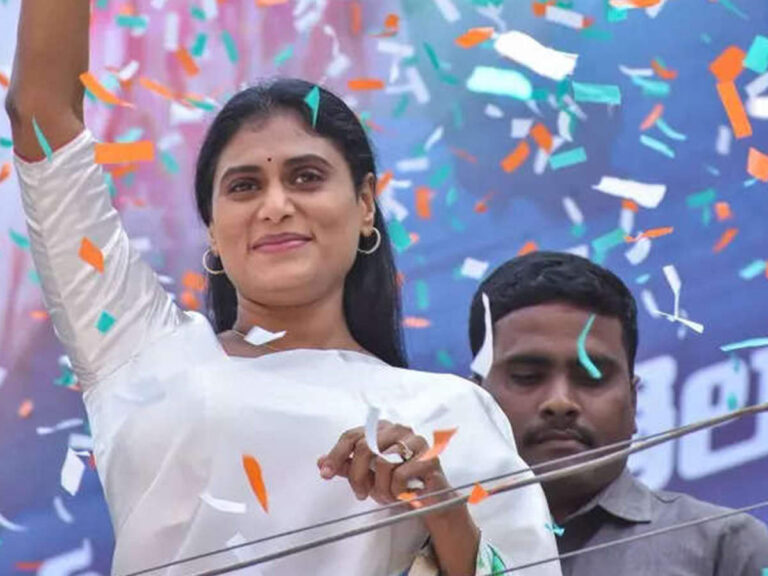 ಆಂಧ್ರ ಸಿಎಂ ಜಗನ್ ಸಹೋದರಿ ವೈ.ಎಸ್ ಶರ್ಮಿಳಾರಿಂದ ಇಂದು ಹೊಸ ಪಕ್ಷ ಸ್ಥಾಪನೆ
