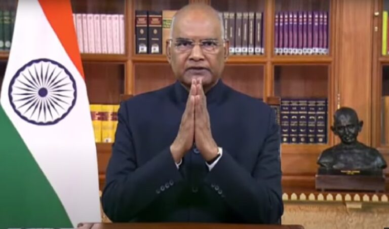 ದೇಶ ಇನ್ನೂ ಕೊರೊನಾ ವಿರುದ್ದ ಹೋರಾಡುತ್ತಿದೆ; ಪ್ರತಿಯೊಬ್ಬರೂ ಲಸಿಕೆ ಪಡೆಯಿರಿ: ರಾಷ್ಟ್ರಪತಿ