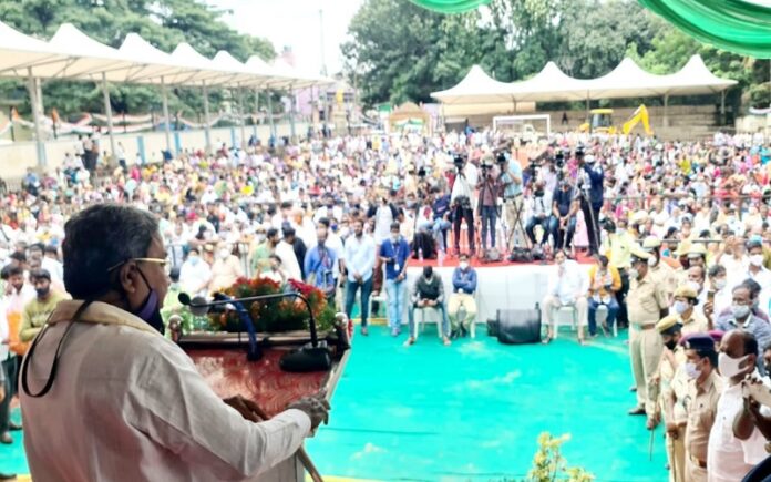 ಬಿಜೆಪಿಯವರು ಹಿಂಬಾಗಿಲ ಮೂಲಕ ಮಾತ್ರ ಅಧಿಕಾರಕ್ಕೆ ಬರಬಲ್ಲರು- ಸಿದ್ದರಾಮಯ್ಯ