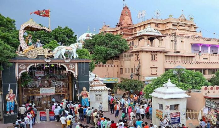 ಮಥುರಾ-ವೃಂದಾವನ್ ಮುನ್ಸಿಪಲ್ ಕಾರ್ಪೊರೇಶನ್ ವ್ಯಾಪ್ತಿಯ 22 ವಾರ್ಡ್‌ಗಳಲ್ಲಿ ಮದ್ಯ, ಮಾಂಸ ನಿಷೇಧ! | NaanuGauri