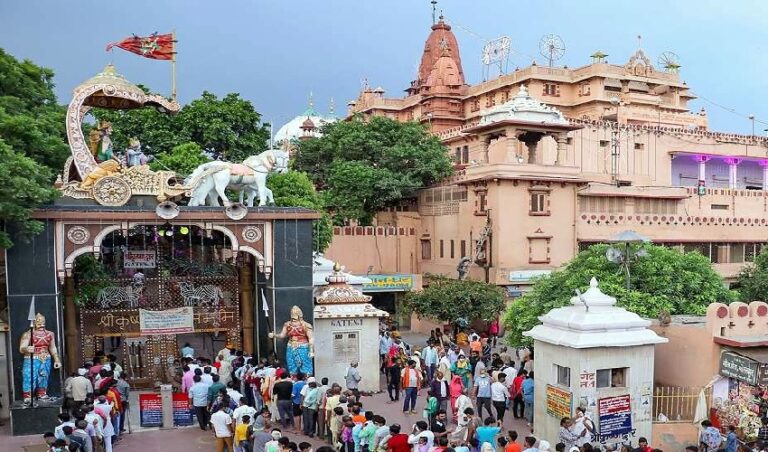 ಮಥುರಾ-ವೃಂದಾವನ್ ಮುನ್ಸಿಪಲ್ ಕಾರ್ಪೊರೇಶನ್ ವ್ಯಾಪ್ತಿಯ 22 ವಾರ್ಡ್‌ಗಳಲ್ಲಿ ಮದ್ಯ, ಮಾಂಸ ನಿಷೇಧ! | NaanuGauri