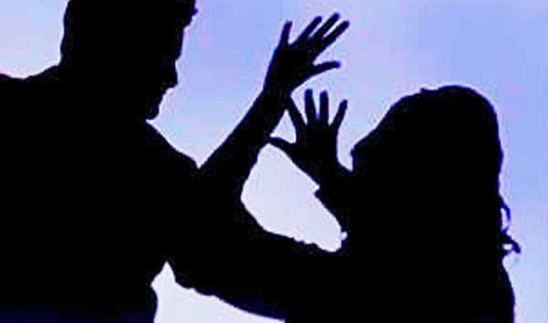 ಪಕ್ಷದ ಕಚೇರಿಯಲ್ಲೆ ಮಹಿಳೆಗೆ ಲೈಂಗಿಕ ಕಿರುಕುಳ ನೀಡಿದ ಬಿಜೆಪಿ ಕಾರ್ಯಕರ್ತ; FIR ದಾಖಲು | Naanu Gauri