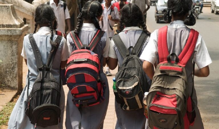 ವಸತಿ ಶಾಲೆಯ 60 ವಿದ್ಯಾರ್ಥಿಗಳಿಗೆ ಕೊರೊನಾ; ಅ.20 ವರೆಗೆ ಶಾಲೆ ಬಂದ್ | Naanu gauri