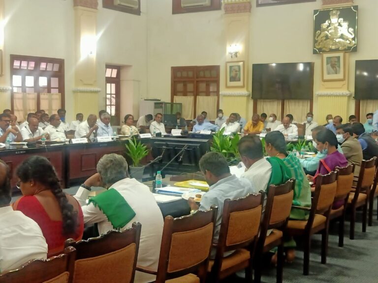 ಮೈಶುಗರ್ ಕಾರ್ಖಾನೆ ಖಾಸಗೀಕರಣಕ್ಕೆ ತಡೆ: ಸರ್ಕಾರಿ ಸ್ವಾಮ್ಯದಲ್ಲಿ ಮುಂದುವರೆಸಲು ತೀರ್ಮಾನ