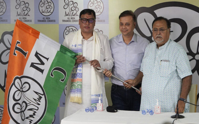 ಬಂಗಾಳದಲ್ಲಿ ಮುಂದುವರೆದ ವಲಸೆ: ಟಿಎಂಸಿಗೆ ಮತ್ತೊಬ್ಬ ಬಿಜೆಪಿ ಶಾಸಕ ಸೇರ್ಪಡೆ