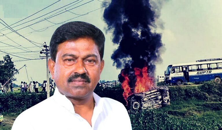 ಜೈಲಿನಲ್ಲಿ ಇರಬೇಕಾದವರು ಕಾರ್ಯಕ್ರಮ ಉದ್ಘಾಟಿಸುತ್ತಿದ್ದಾರೆ: ಯೋಗೇಂದ್ರ ಯಾದವ್