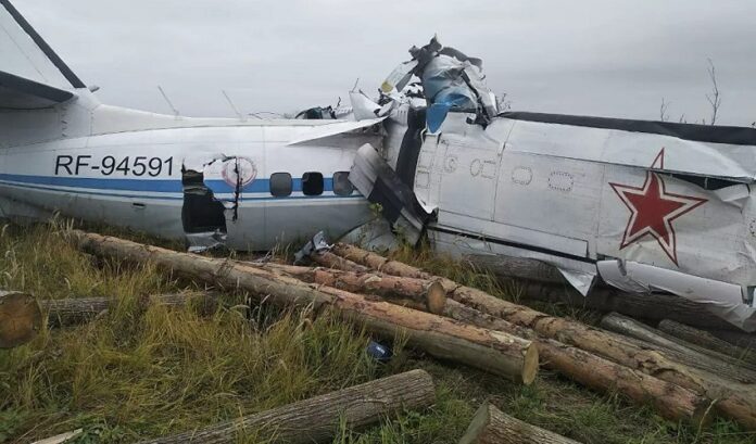 ರಷ್ಯಾದ ಟಾಟರ್ಸ್ತಾನ್‌ನಲ್ಲಿ ವಿಮಾನ ಪತನ: 16 ಜನರ ದುರ್ಮರಣ | Naanu gauri