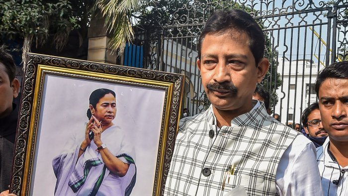 ಬಿಜೆಪಿಯಿಂದ ಟಿಎಂಸಿಗೆ ಮರಳಿದ ಮಾಜಿ ಸಚಿವ ರಾಜೀಬ್ ಬ್ಯಾನರ್ಜಿ