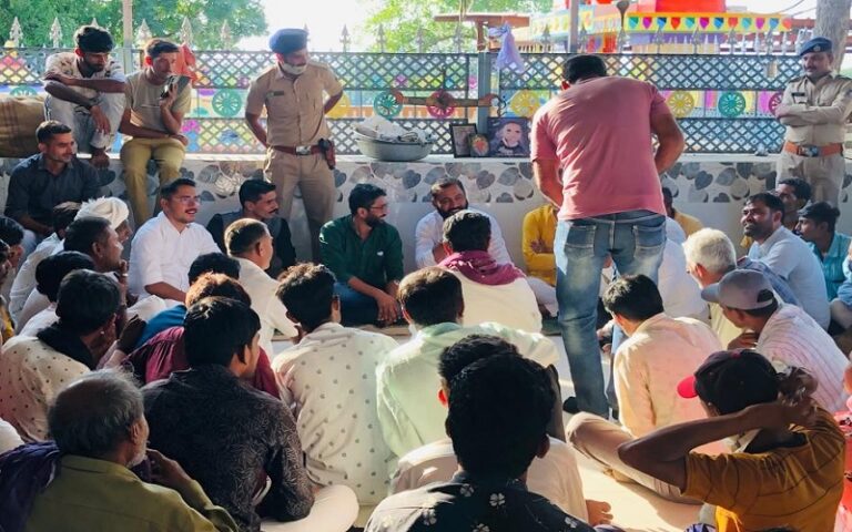 ಗುಜರಾತ್: ಶಾಸಕ ಜಿಗ್ನೇಶ್ ಮೇವಾನಿ ನೇತೃತ್ವದಲ್ಲಿ ದೇವಸ್ಥಾನ ಪ್ರವೇಶಿಸಿದ ದಲಿತರು