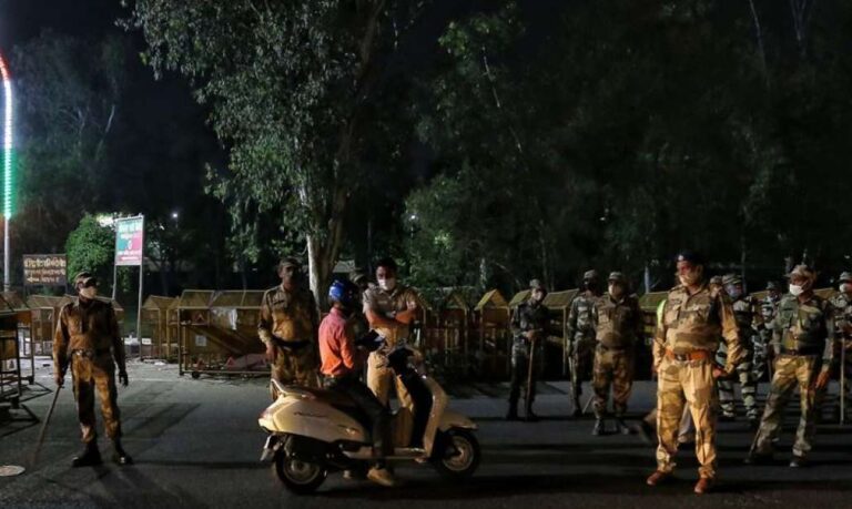 ಕೊರೊನಾ ಆತಂಕ: ಇಂದು ರಾತ್ರಿ 8 ರಿಂದ ಸೋಮವಾರ ಬೆಳಗ್ಗೆ 5 ಗಂಟೆವರೆಗೆ ವೀಕೆಂಡ್ ಕರ್ಫ್ಯೂ