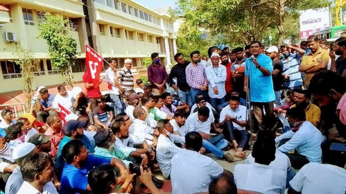 ಬೀದಿಬದಿ ವ್ಯಾಪಾರಿಗಳ ಹೋರಾಟಕ್ಕೆ ಮಂಡಿಯೂರಿದ BJP ಆಡಳಿತದ ಮಂಗಳೂರು ಮಹಾನಗರ ಪಾಲಿಕೆ