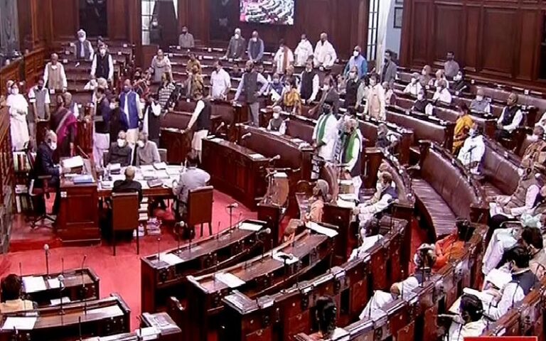 ಲಖಿಂಪುರ್‌ ಕೇರಿ ರೈತರ ಹತ್ಯಾಕಾಂಡ: ಸಚಿವರನ್ನು ವಜಾಗೊಳಿಸುವಂತೆ ಸಂಸತ್ತಿನಲ್ಲಿ ವಿಪಕ್ಷಗಳ ಪ್ರತಿಭಟನೆ