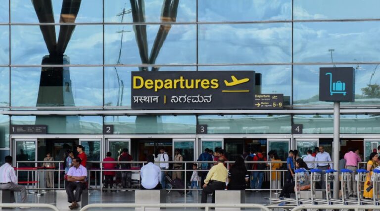 ವಿಮಾನಗಳು, ವಿಮಾನ ನಿಲ್ದಾಣಗಳಲ್ಲಿ ಭಾರತೀಯ ಸಂಗೀತವನ್ನು ಹಾಕಲು ಸಚಿವಾಲಯದ ಒತ್ತಾಯ