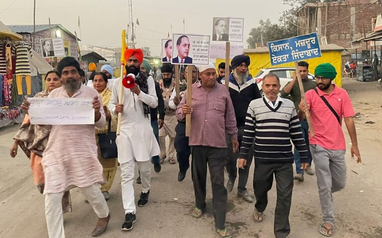 ರೈತ ಹೋರಾಟದ ಗಡಿಗಳಲ್ಲಿ ಡಾ.ಬಾಬಾ ಸಾಹೇಬ್ ಅಂಬೇಡ್ಕರ್ ಮಹಾ ಪರಿನಿರ್ವಾಣ ದಿವಸ ಆಚರಣೆ