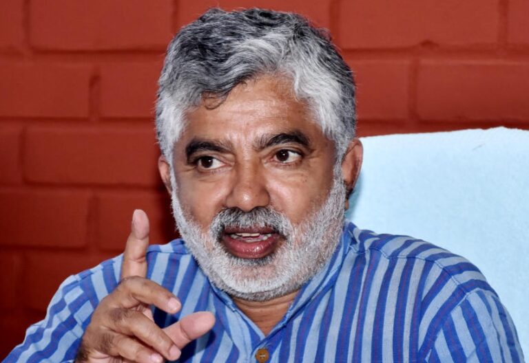 ಅಡ್ಡಂಡ ಕಾರ್ಯಪ್ಪ ವಿರುದ್ದ ಮಾನನಷ್ಟ ಮೊಕದ್ದಮೆ ಹೂಡಲು ನಿರ್ಧಾರ; ವಜಾಕ್ಕೆ ಮತ್ತೆ ಆಗ್ರಹ