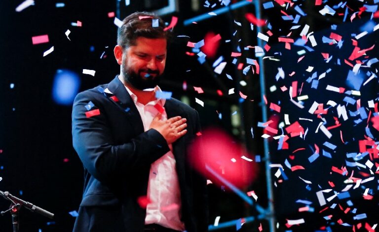 ಬಲಪಂಥೀಯ ಪ್ರತಿಸ್ಪರ್ಧಿಯನ್ನು ಸೋಲಿಸಿ ‘ಚಿಲಿ’ ಅಧ್ಯಕ್ಷನಾಗಲಿರುವ ಎಡಪಂಥೀಯ ವಿದ್ಯಾರ್ಥಿ ನಾಯಕ!