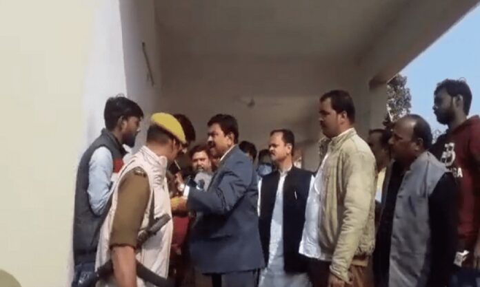 ಲಖಿಂಪುರ್‌‌: ಜೈಲಿನಲ್ಲಿರುವ ಮಗನ ಬಗ್ಗೆ ಕೇಳಿದ ಪತ್ರಕರ್ತರನ್ನು ನಿಂದಿಸಿದ ಕೇಂದ್ರ ಸಚಿವ | Naanu Gauri