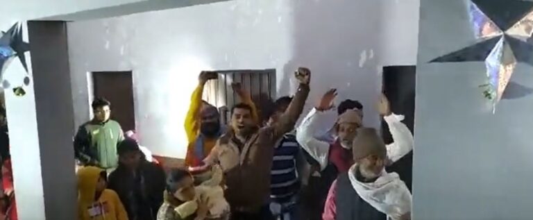 ಗುರ್ಗಾಂವ್‌ನಲ್ಲಿ ಕ್ರಿಸ್‌ಮಸ್ ಪ್ರಾರ್ಥನೆಗೆ ಅಡ್ಡಿ: ವೇದಿಕೆಗೆ ನುಗ್ಗಿ ದಾಂಧಲೆ